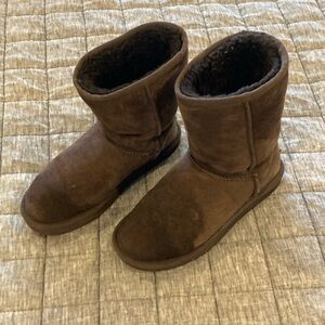 Fuzzy brown genuine UGG boots, 7